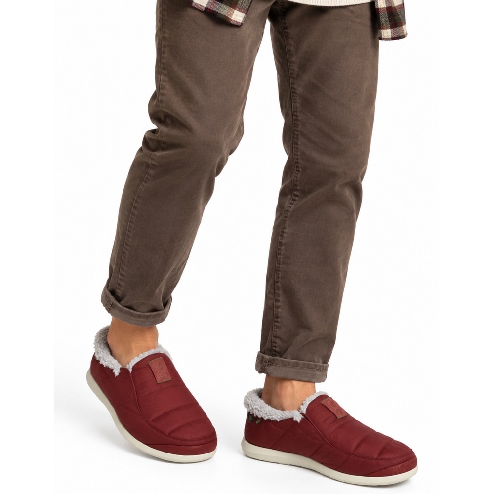 Stio Colter Mountain Slip Shoes Mens Size 8 Maroon Puffer Sherpa Lined Casual